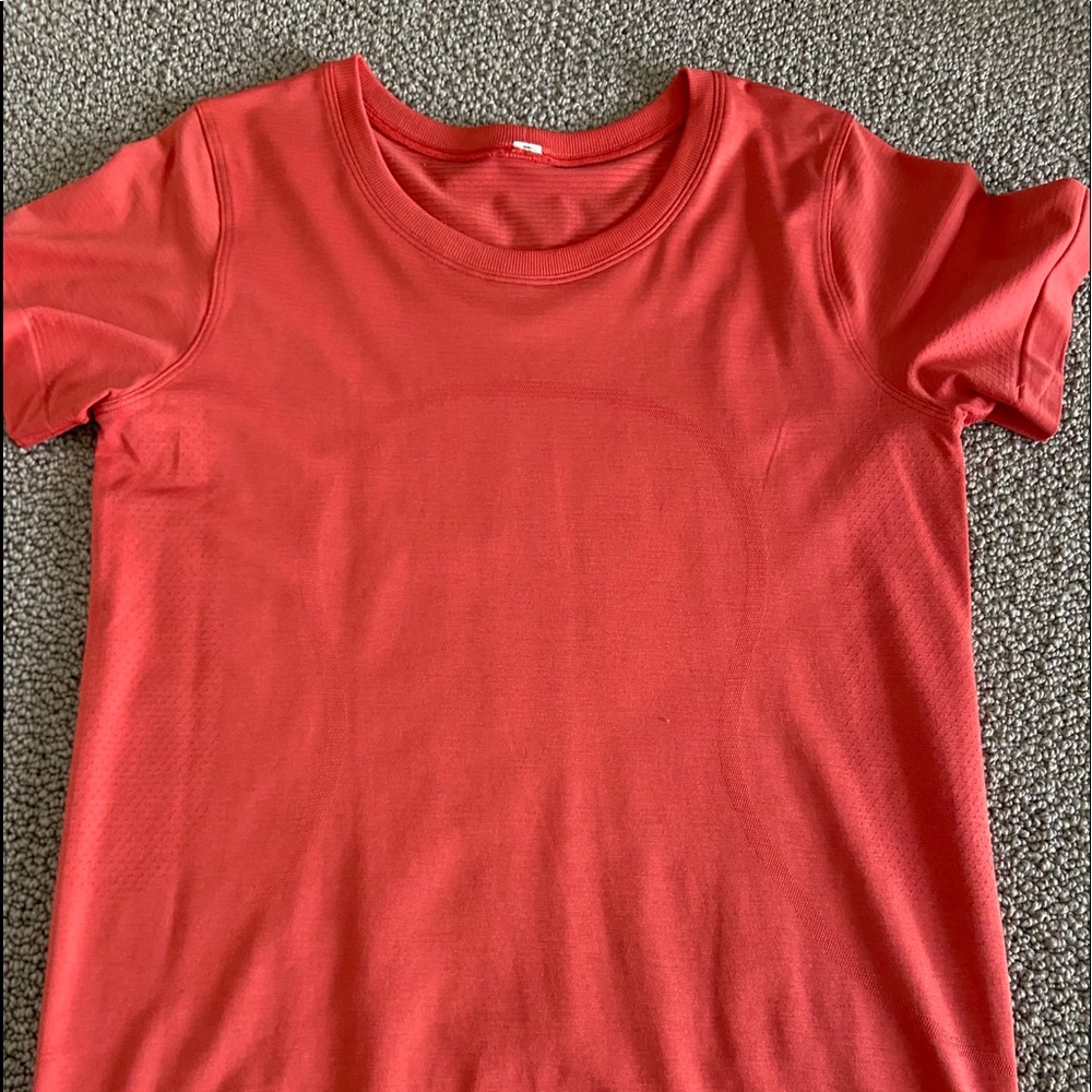 Lululemon Short Sleeve Workout Top